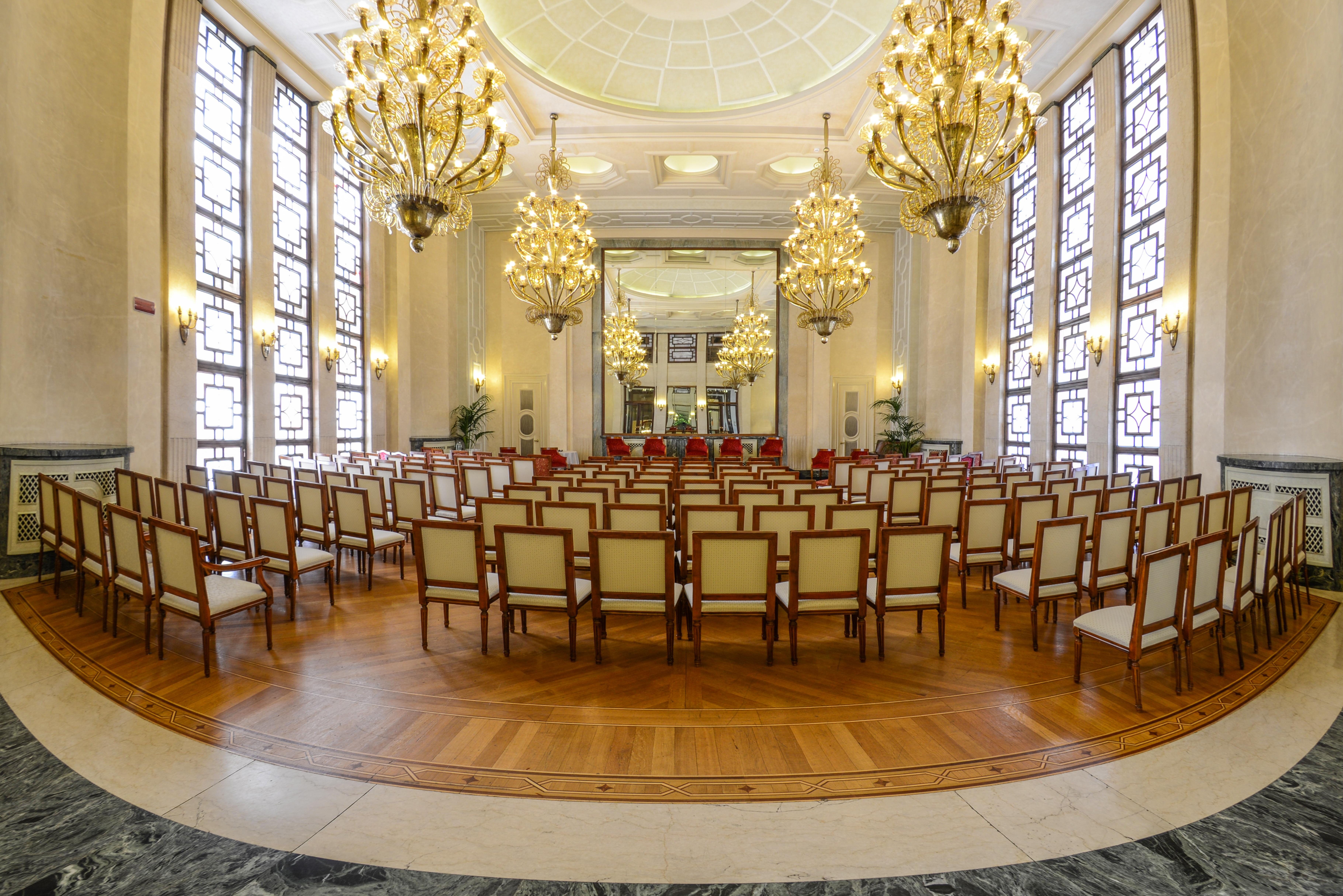 Hotel Vittoria Brescia Luaran gambar The main hall