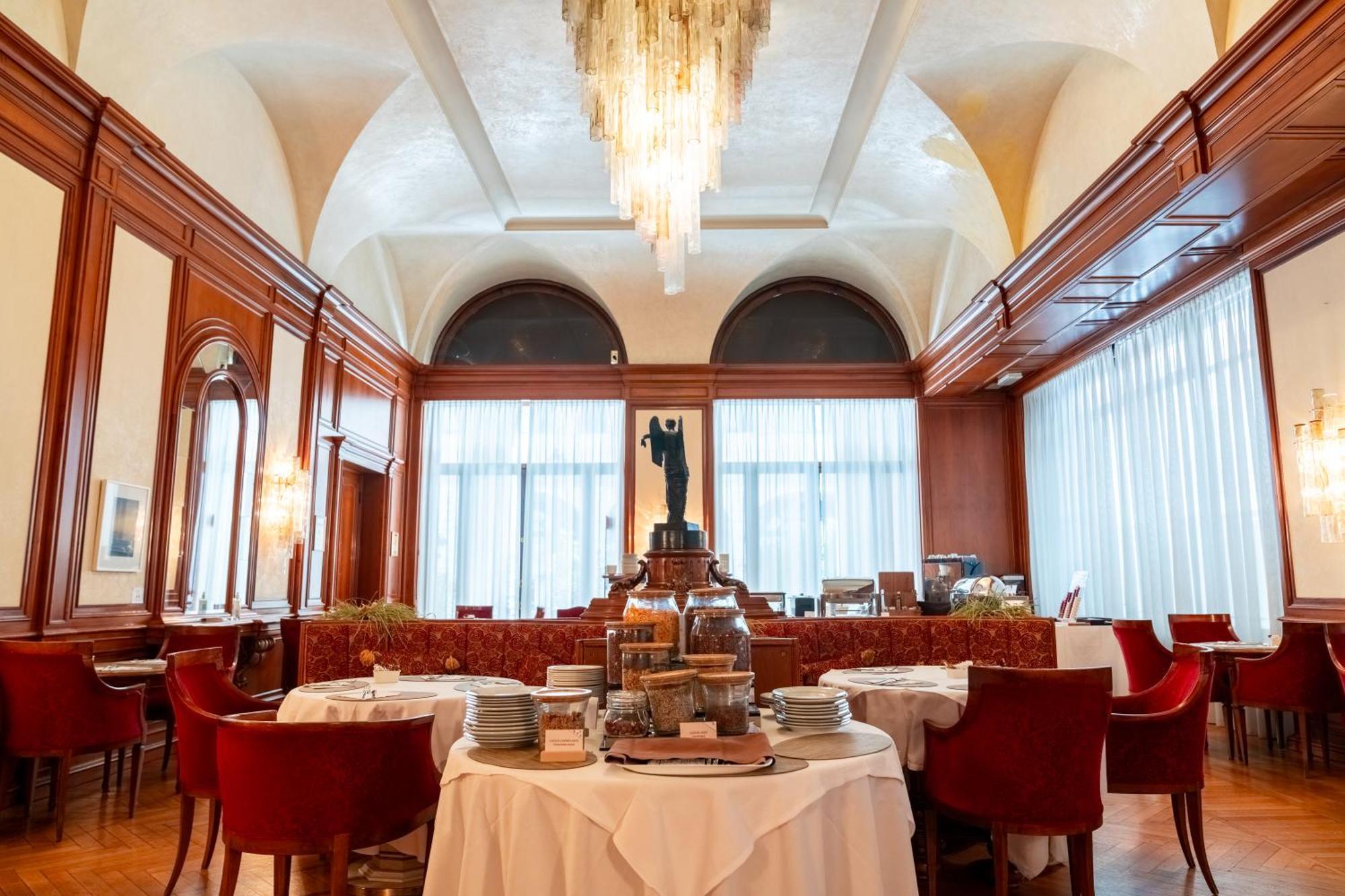 Hotel Vittoria Brescia Luaran gambar