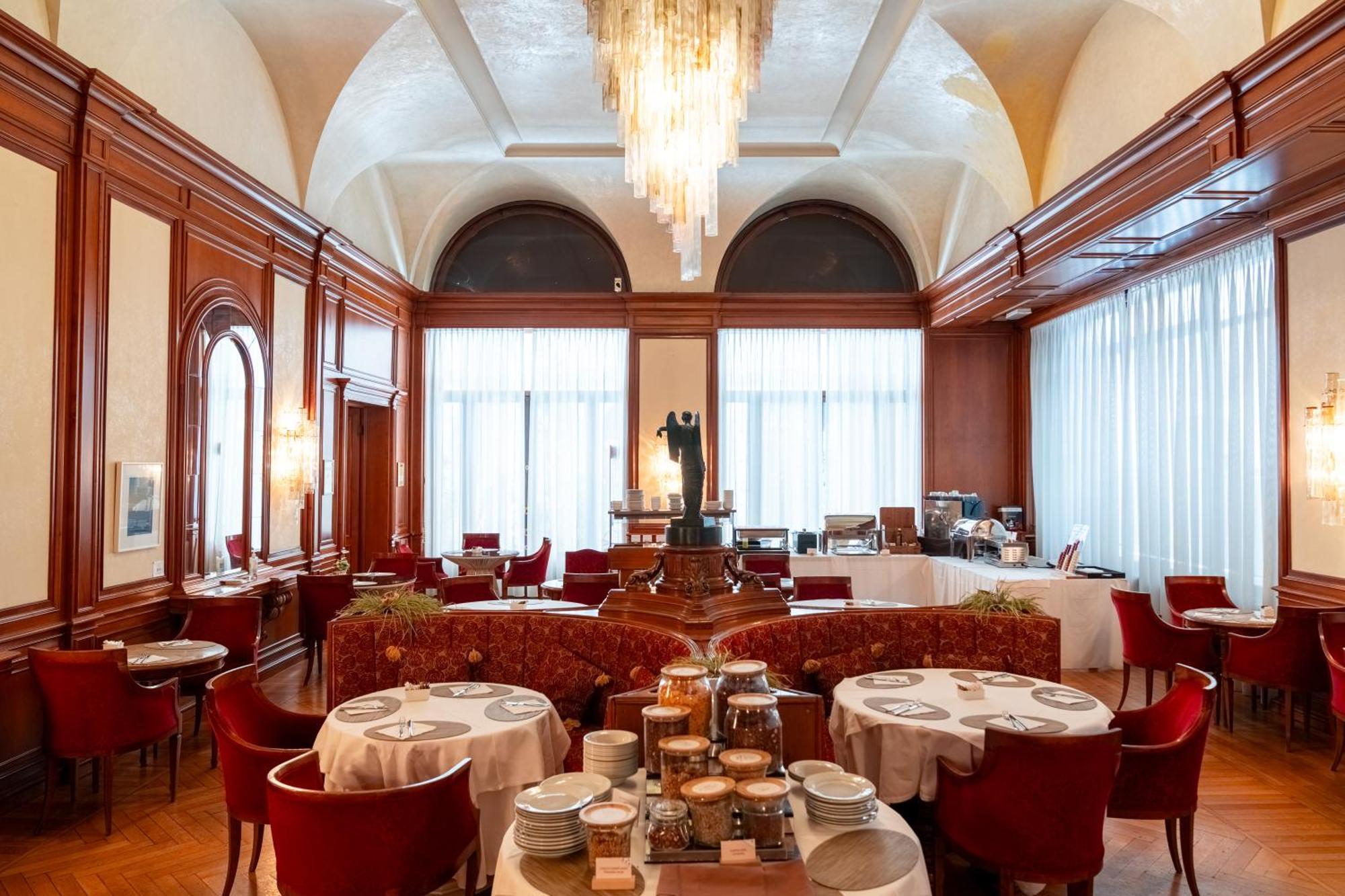 Hotel Vittoria Brescia Luaran gambar